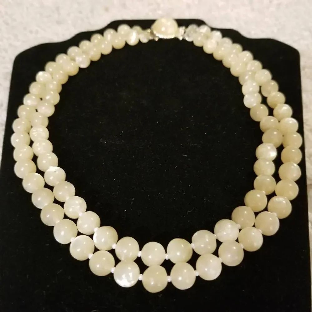 Vintage 2 strand Creamy Glass Bead Necklace